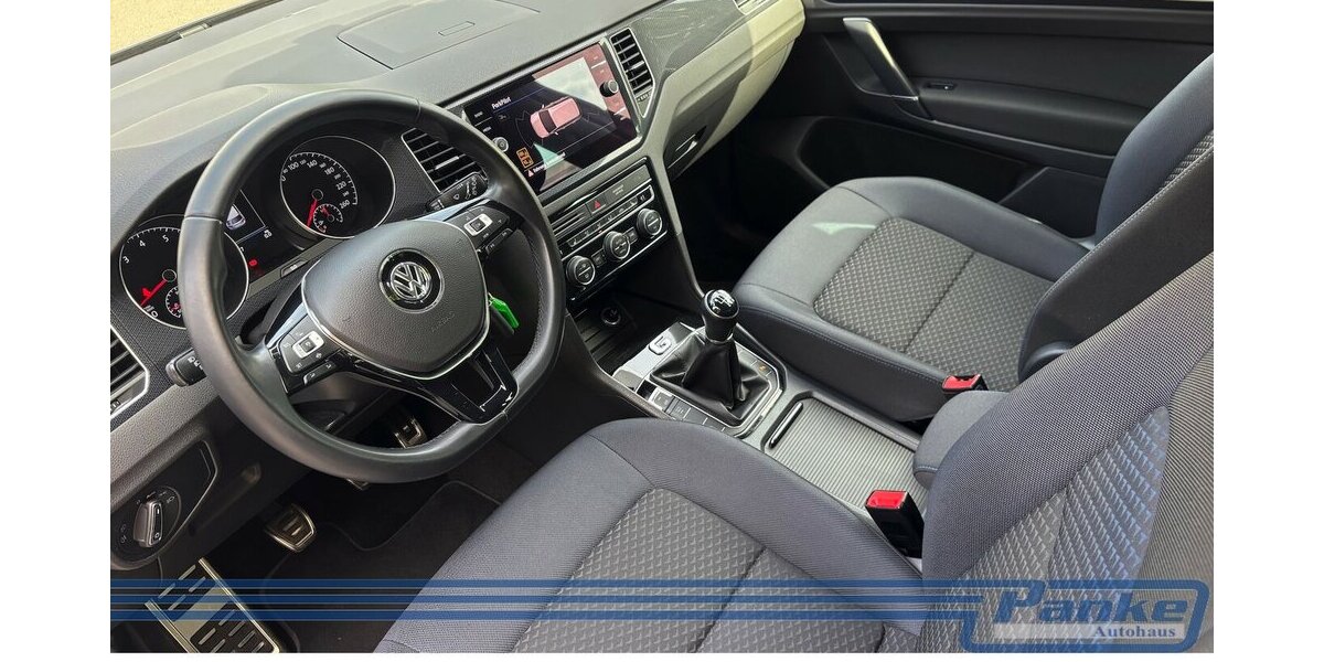 VW Golf Sportsvan United*NAV*SHZ*ACC*PDC*Carplay* 31.877 km 17.990 &euro; Berlin 13187