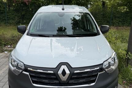Renault Express 26.000 km 11.500 &euro; Berlin 12105