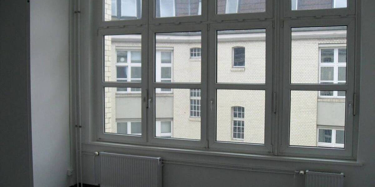 Gewerbeobjekt Berlin Prenzlauer Berg - 4 Zimmer, 120 m&sup2;, 2.400&euro; | Angebot:26568763