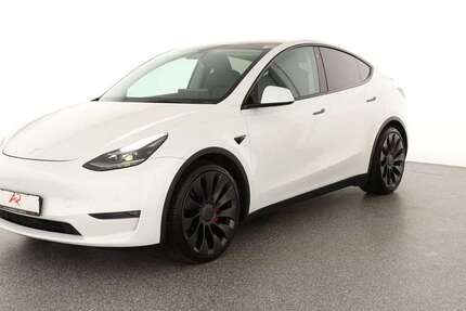 Tesla Model Y 34.264 km 36.880 &euro; Berlin 12103