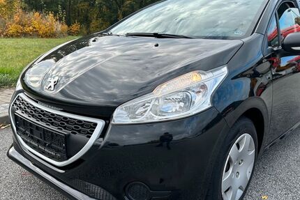 Peugeot 208 79.000 km 4.900 &euro; Berlin 13359