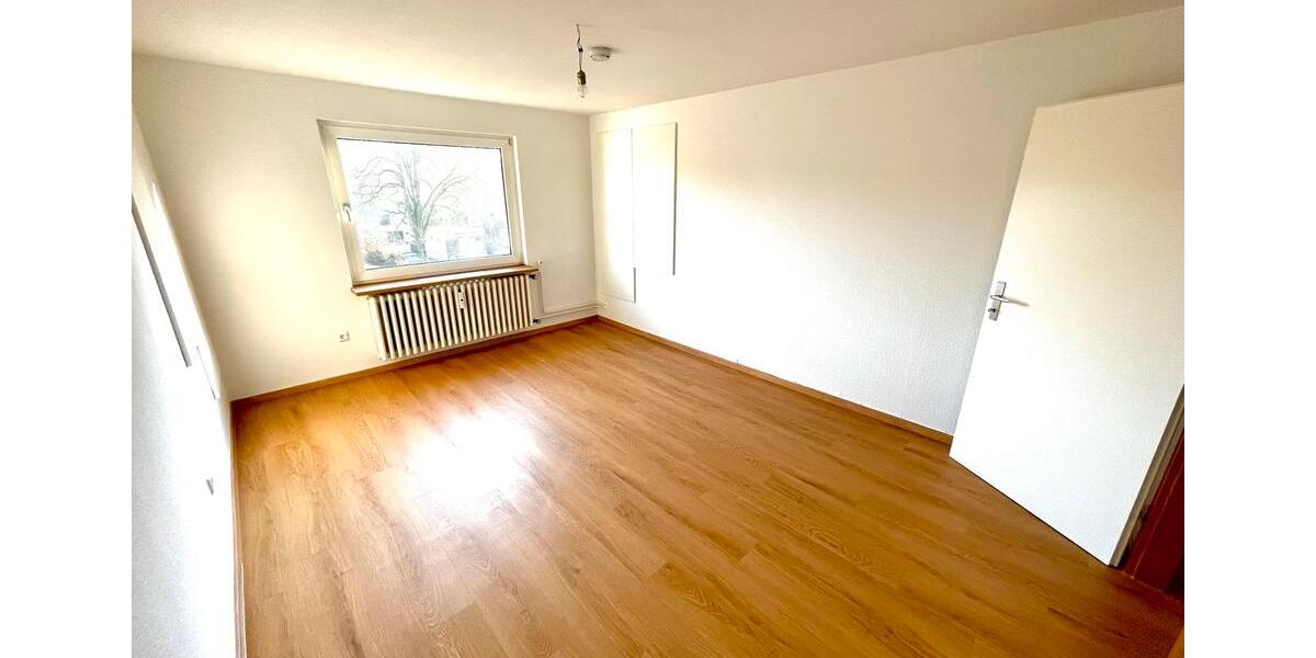 Dachgeschoßwohnung Berlin Steglitz-Zehlendorf - 2 Zimmer, 62 m&sup2;, 1.400&euro; | Angebot:26249335