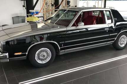 Oldsmobile Delta 88 75.000 km 12.500 &euro; Berlin 10997