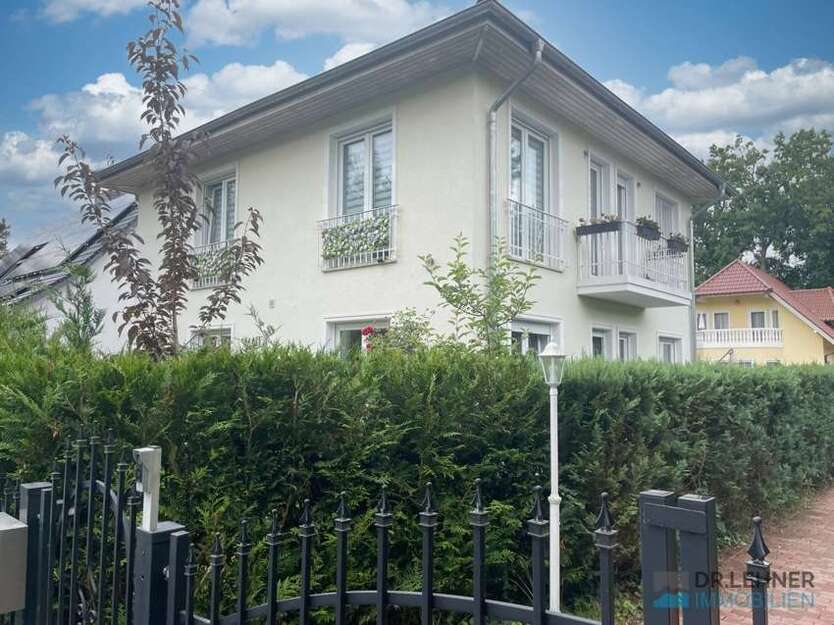 Haus zum Mieten in Berlin Kladow 2.500 € 122 m²
