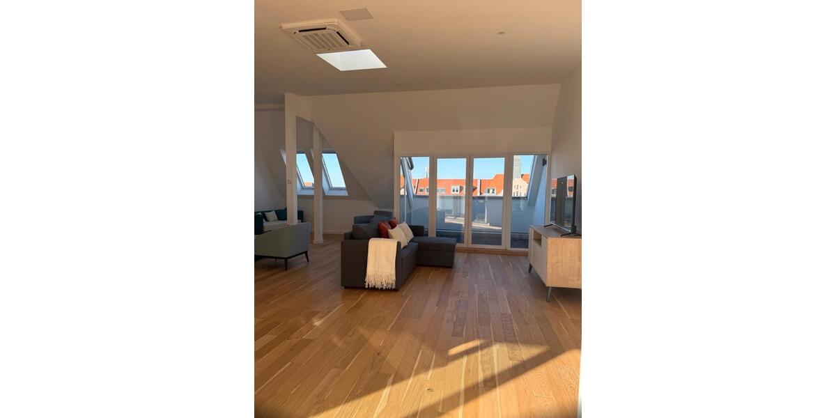 Dachgeschoßwohnung Berlin Mitte - 3.5 Zimmer, 155 m&sup2;, 2.850&euro; | Angebot:25904194