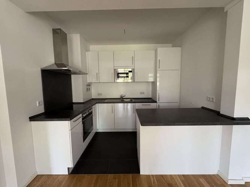 Wohnung zum Mieten in Berlin 1.546,68 € 76.14 m²