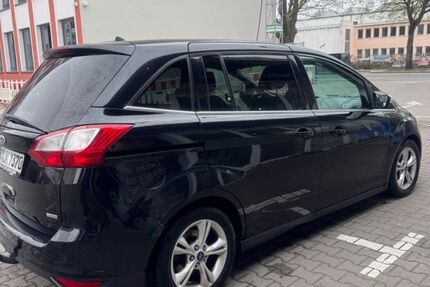 Ford C-Max 275.600 km 3.500 &euro; Berlin 10783