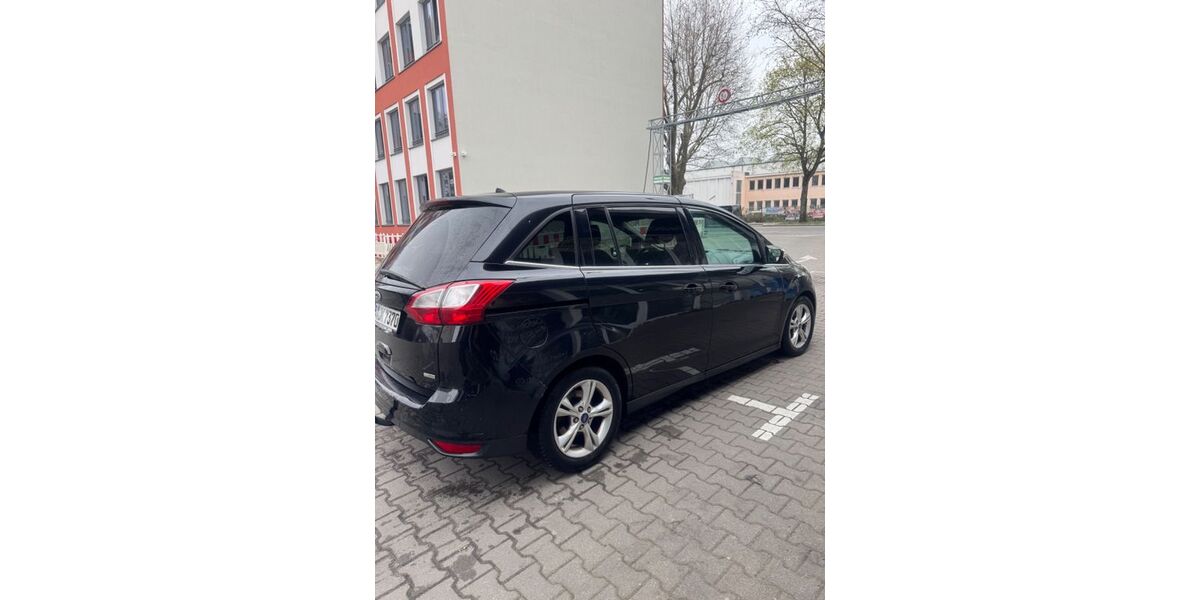 Ford C-Max 275.600 km 3.500 &euro; Berlin 10783