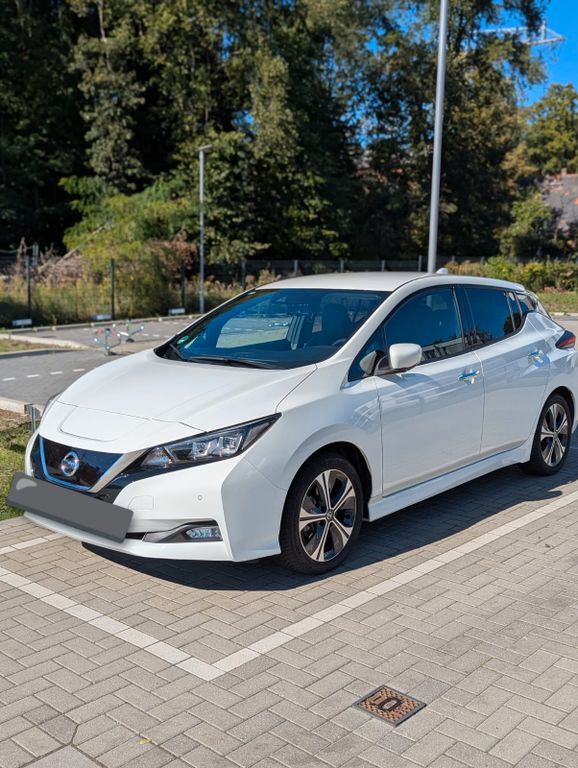 Nissan Leaf 29.900 km 16.750 € Berlin 13587