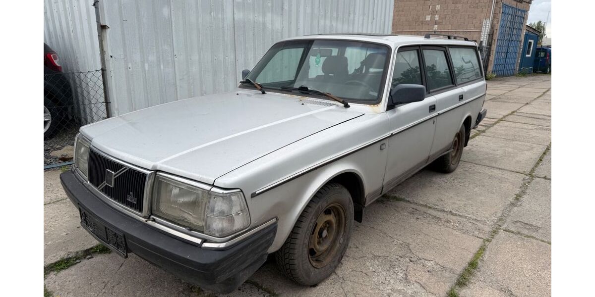 Volvo 240 198.000 km 990 &euro; Berlin 12277