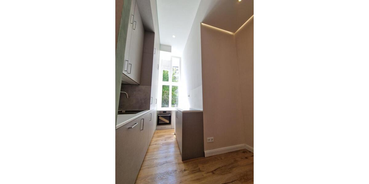 Erdgeschoßwohnung Berlin Charlottenburg-Wilmersdorf - 1 Zimmer, 38 m&sup2;, 1.000&euro; | Angebot:25402527