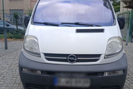 Opel Vivaro 290.000 km 3.200 € Berlin 10787
