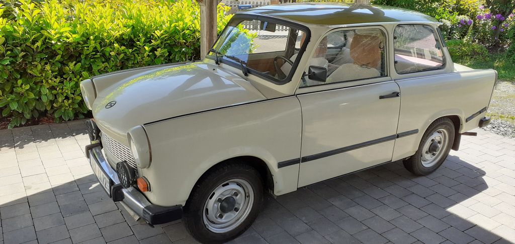 Trabant 601 32.787 km 7.500 € Berlin 13467