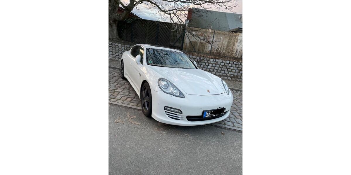 Porsche Panamera 194.200 km 19.990 &euro; berlin 10707