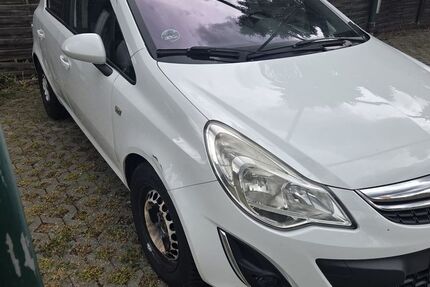 Opel Corsa 129.000 km 1.900 &euro; Berlin 13053