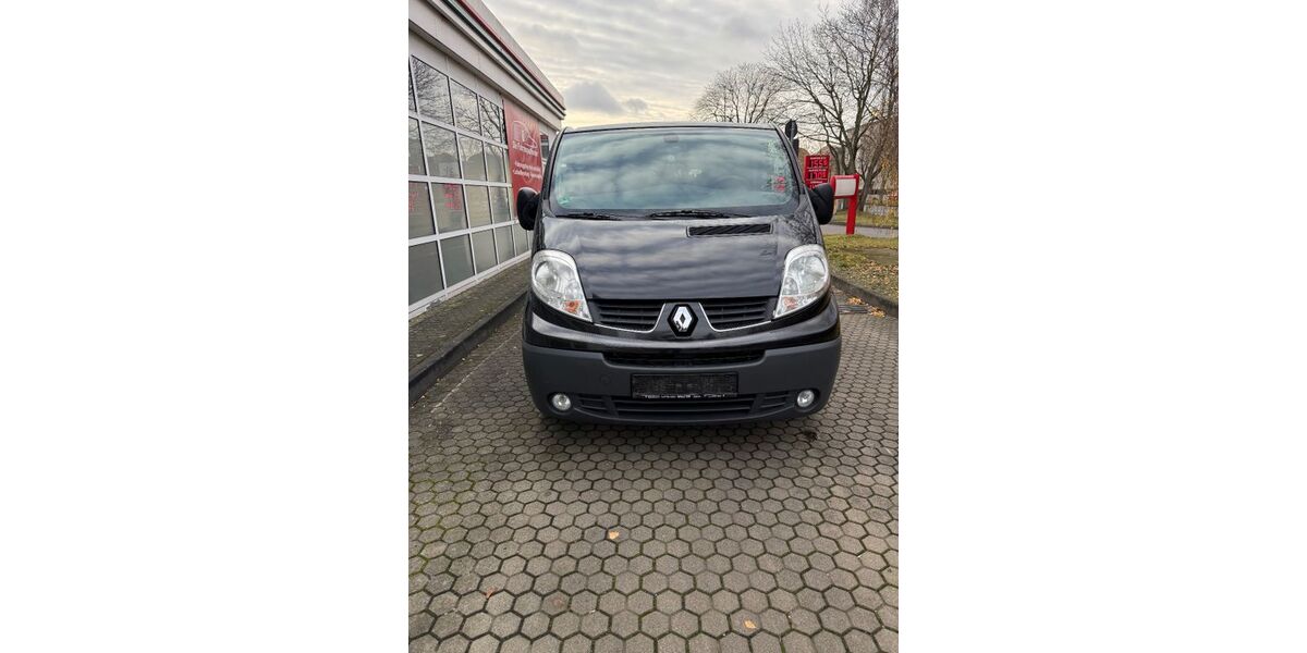 Renault Trafic 185.500 km 8.500 &euro; Berlin 13089