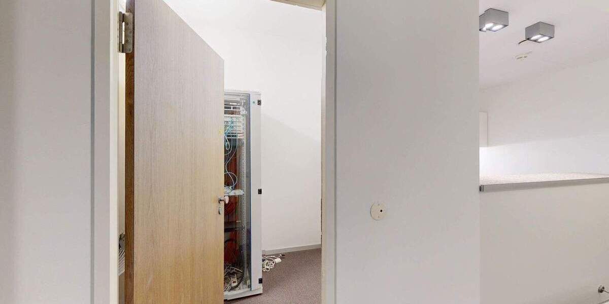 Gewerbeobjekt Berlin Steglitz - 6 Zimmer, 326 m&sup2;, 6.846&euro; | Angebot:26028424