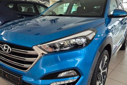 Hyundai TUCSON 72.000 km 17.890 € Berlin 13127