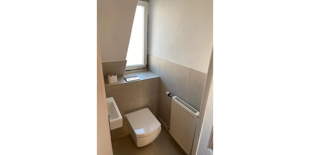 Dachgeschoßwohnung Berlin Steglitz-Zehlendorf - 1 Zimmer, 23 m&sup2;, 690&euro; | Angebot:25905647