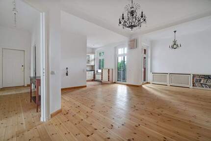 Altbaucharme trifft modernen Komfort - stilvolle 4-Zimmer-Wohnung in Pankow Niederschönhausen 4 zimmer