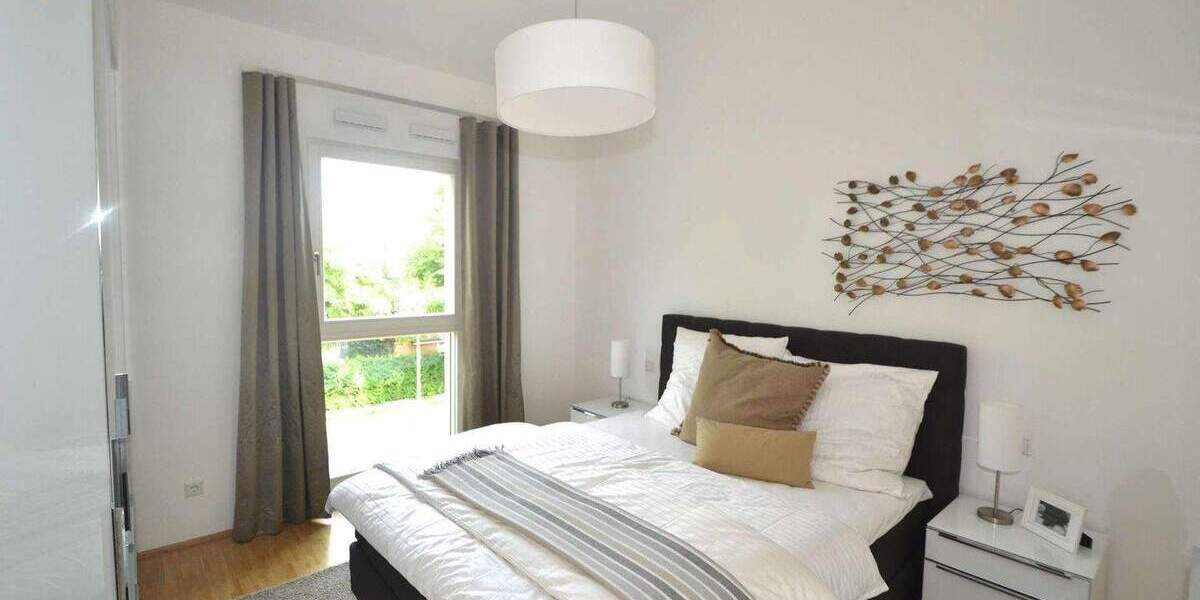 Etagenwohnung Berlin Zehlendorf - 2 Zimmer, 69 m&sup2;, 1.300&euro; | Angebot:25745674