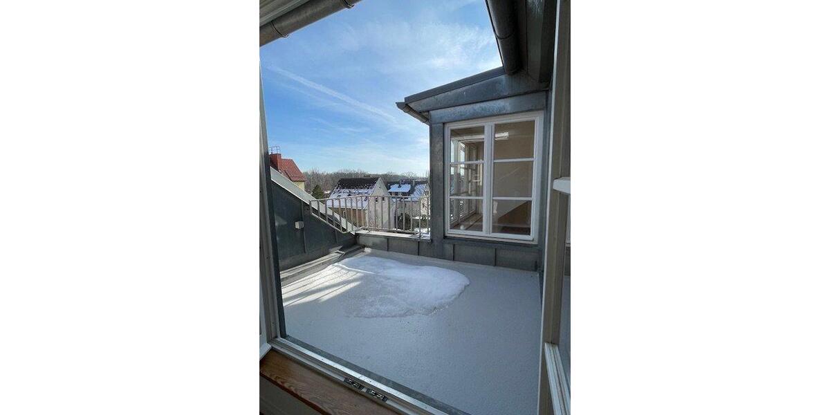 Dachgeschoßwohnung Berlin Marzahn-Hellersdorf - 3 Zimmer, 70 m&sup2;, 1.120&euro; | Angebot:26463883