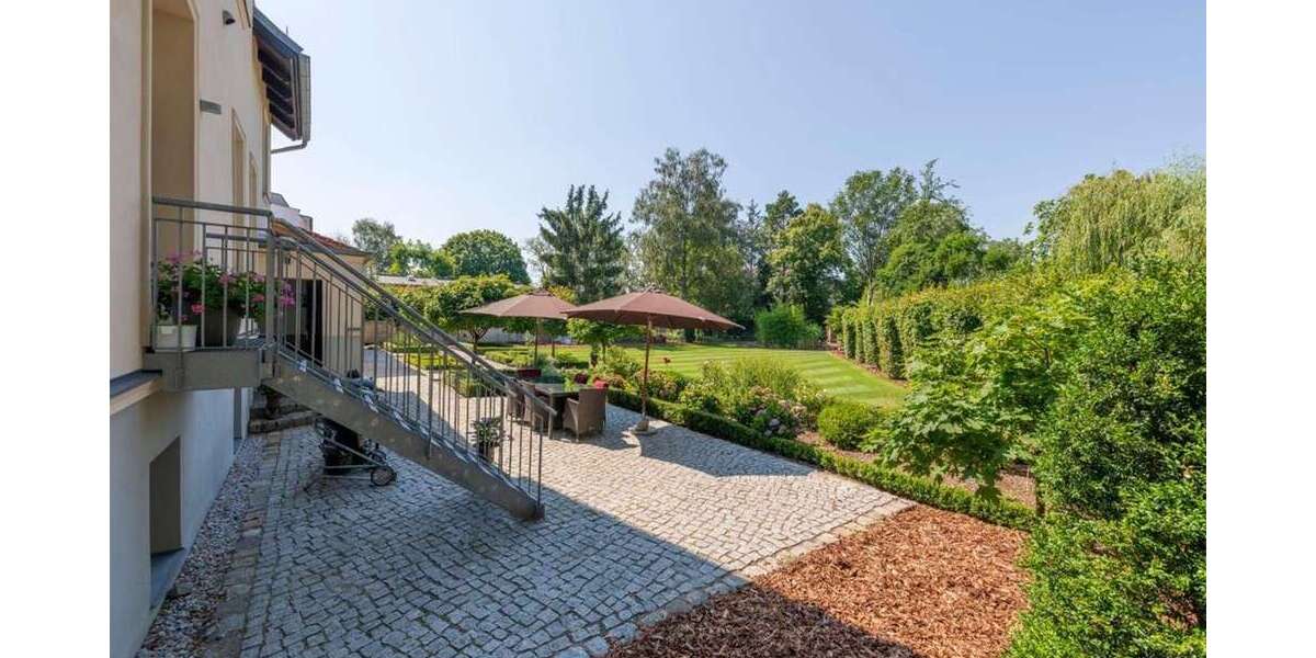 Einfamilienhaus Berlin Marzahn-Hellersdorf - 7 Zimmer, 335 m&sup2;, 1.399.000&euro; | Angebot:26032543