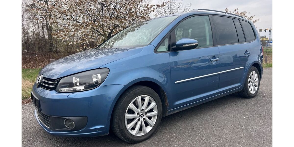 VW Touran 296.000 km 4.800 &euro; Berlin 12057