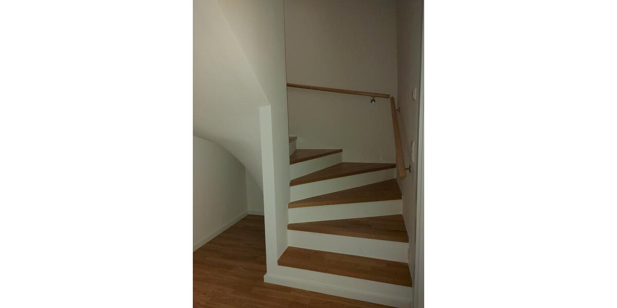 Maisonette: 160 qm, 5 Zimmer und große Terrasse 5 zimmer