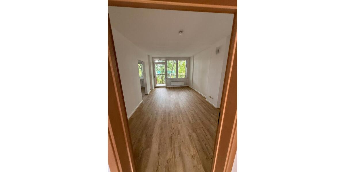 Etagenwohnung Berlin Lichtenberg - 3 Zimmer, 75 m&sup2;, 850&euro; | Angebot:27686949