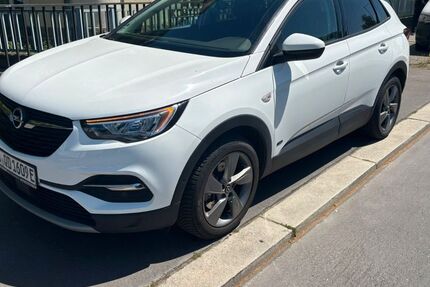 Opel Grandland (X) 63.737 km 15.890 &euro; Berlin 12109
