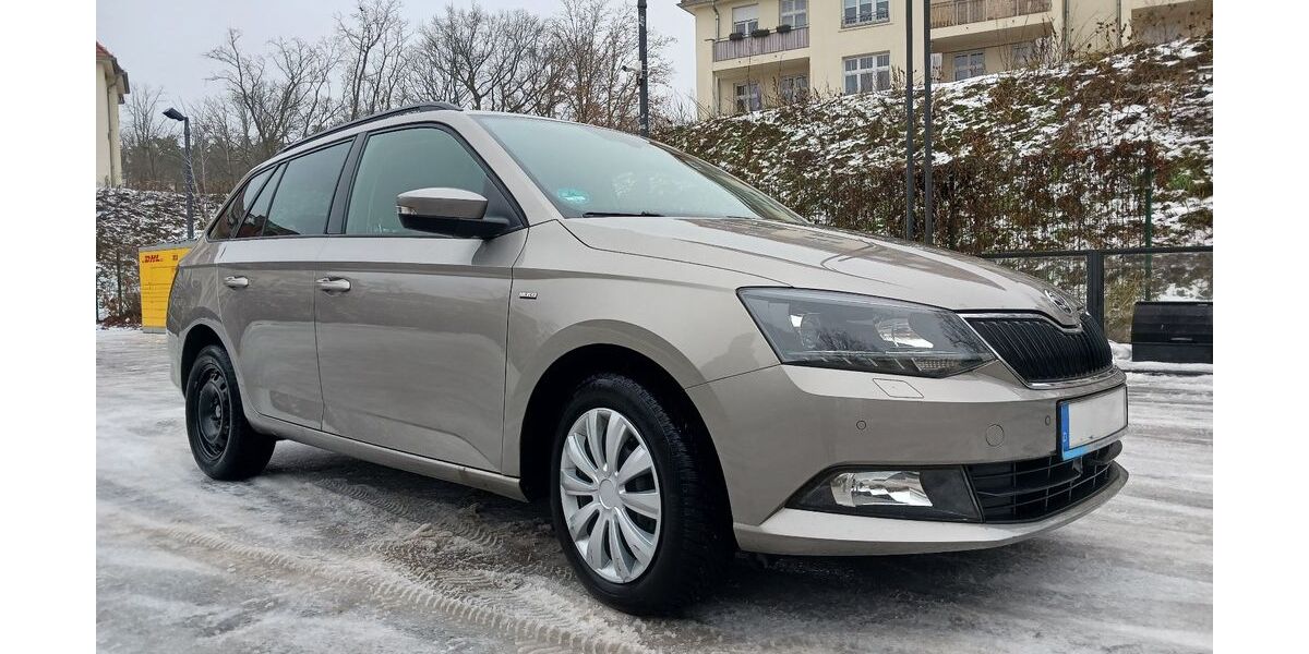 Skoda Fabia 52.375 km 11.700 &euro; Potsdam 14480