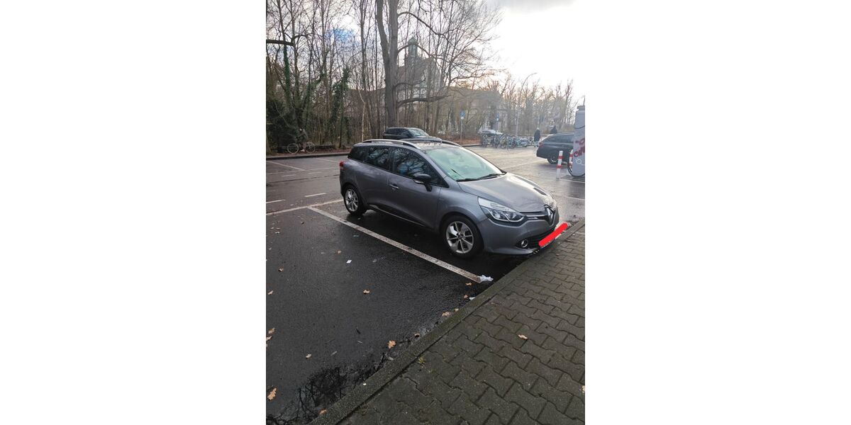 Renault Clio 90.000 km 8.900 &euro; Berlin 10997
