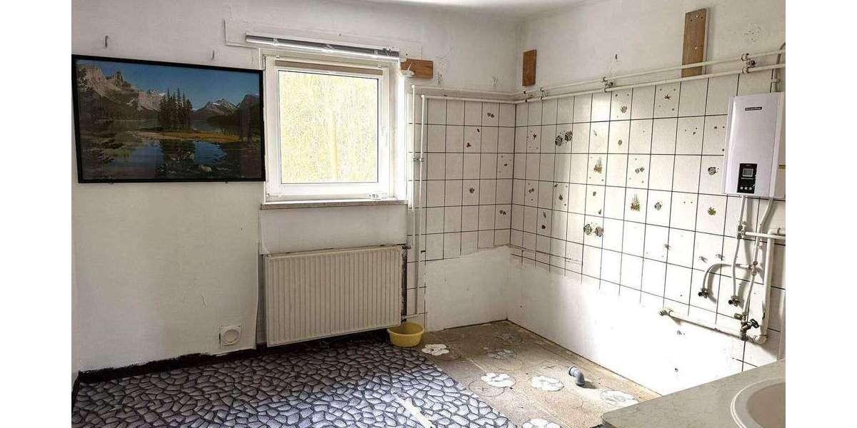 Einfamilienhaus zur vollständigen Sanierung in Bernau-Birkholzaue 3 zimmer