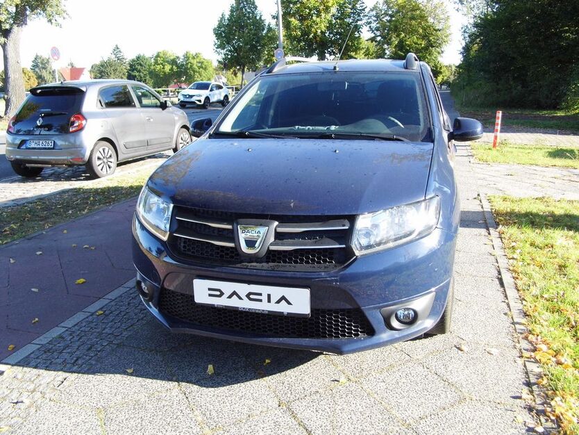 Dacia Logan 51.500 km 6.400 € Berlin 13125