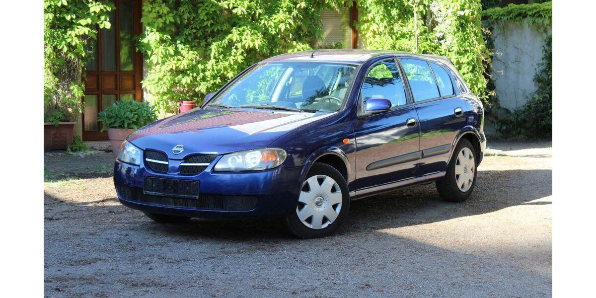 Nissan Almera 97.000 km 2.899 &euro; Berlin 10317