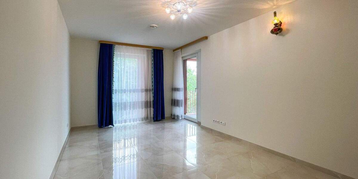 Etagenwohnung Berlin Lichterfelde - 5 Zimmer, 135 m&sup2;, 2.977&euro; | Angebot:25685198