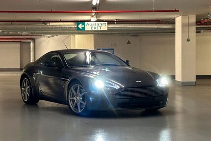 Aston Martin V8 Vantage 60.000 km 59.900 € Berlin 10117