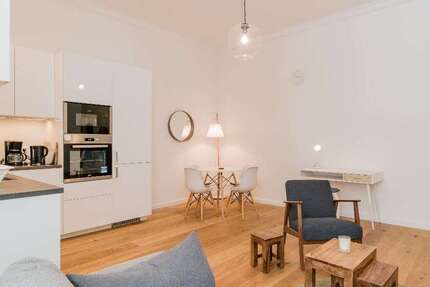 Wohnung Berlin Mitte - 3 Zimmer, 60 m&sup2;, 1.700&euro; | Angebot:27094009