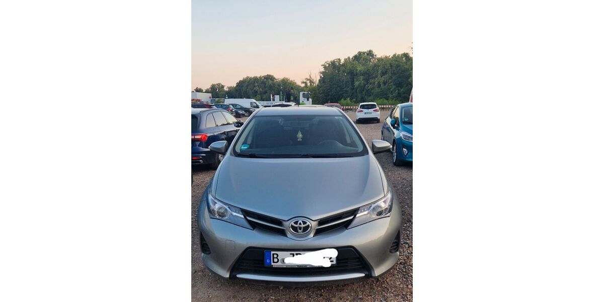 Toyota Auris 165.000 km 7.500 &euro; Berlin 13599
