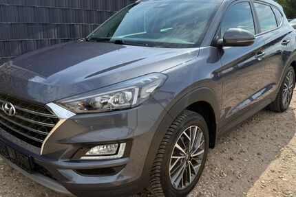 Hyundai TUCSON 68.450 km 16.690 € Panketal 16341