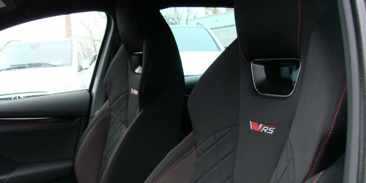 Skoda Octavia RS 2.0TSi AHK ACC LED Kamera 4.466 km 38.980 &euro; Falkensee 14612