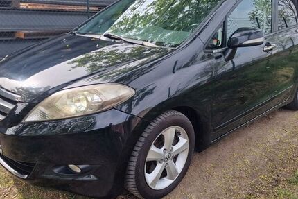 Honda FR-V