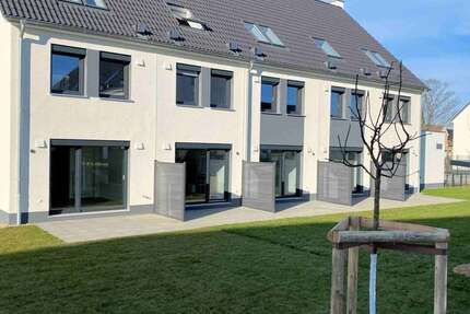 Haus zum Mieten in Rüdersdorf 1.234 € 110.92 m²