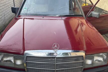 Mercedes-Benz 190 138.800 km 4.500 &euro; Oranienburg 16515