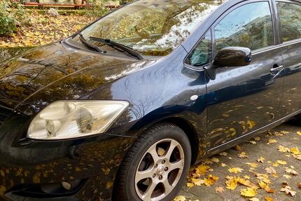 Toyota Auris 115.000 km 5.900 &euro; Berlin 10559