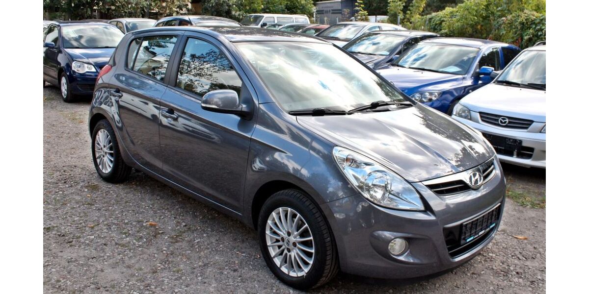 Hyundai i20 125.800 km 4.999 &euro; Berlin 13057