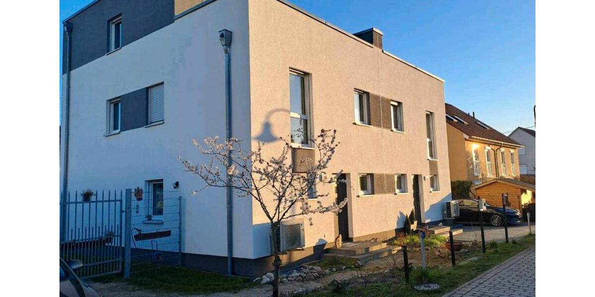 Doppelhaushälfte Ahrensfelde - 5 Zimmer, 158 m&sup2;, 2.350&euro; | Angebot:26126339