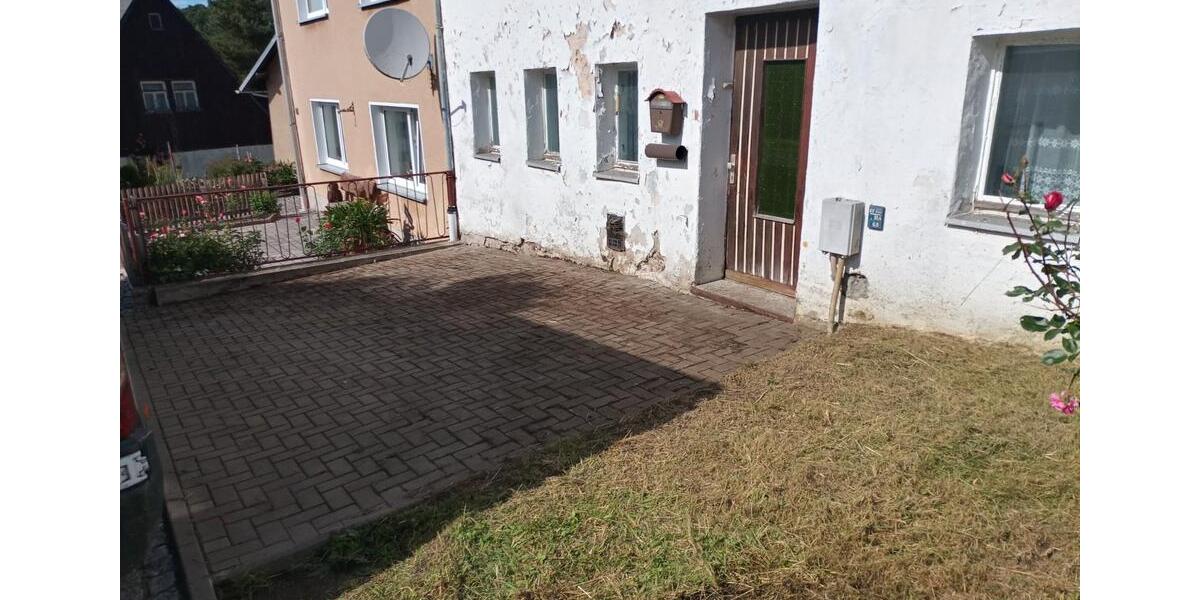 Reihenhaus - 6 Zimmer, 150 m&sup2;, 89.000&euro; | Angebot:27096222
