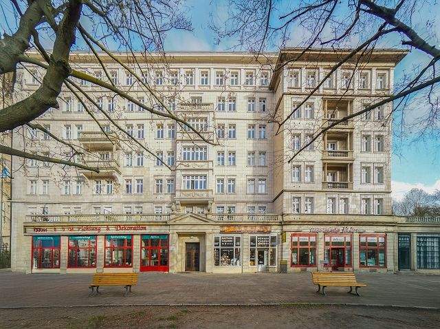 Befristet auf 2 Jahre: Über den Dächern des Prachtboulevards - Möblierte Terrassenwohnung am Frankfurter Tor 2 zimmer